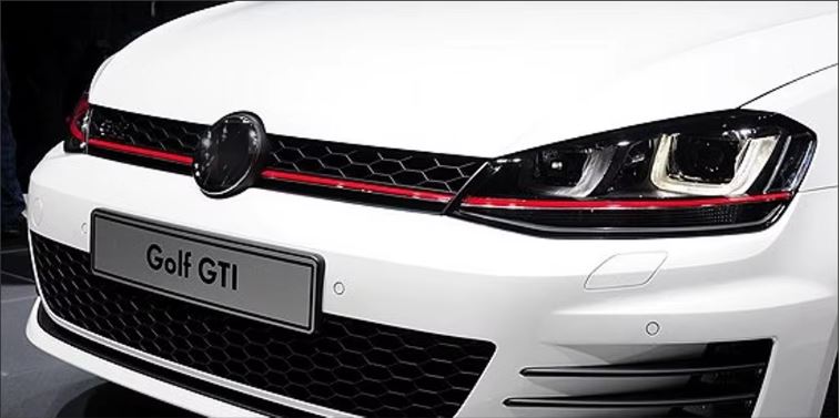 Griglia anteriore griglia centrale adatta per VW Golf 7 VII (2012-2021) GTI Design (Cod. K-FGVWG7GTI)